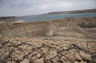 حوضه آبریز سد کرخه همچنان دچار خشکسالی است