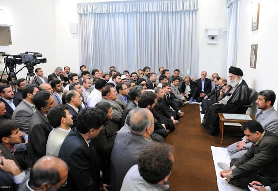 رهبر معظم انقلاب در دیدار شهرداران مراکز استانها و اعضای شورایعالی استانها -  خوزنیوز