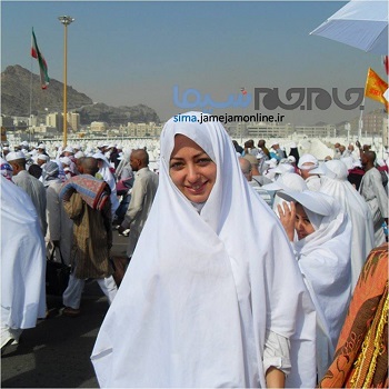 بازیگر زن در لباس احرام / عکس