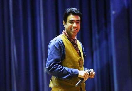 خواننده جوان آبادانی با صدایی از جنس دفاع از هنر بومی