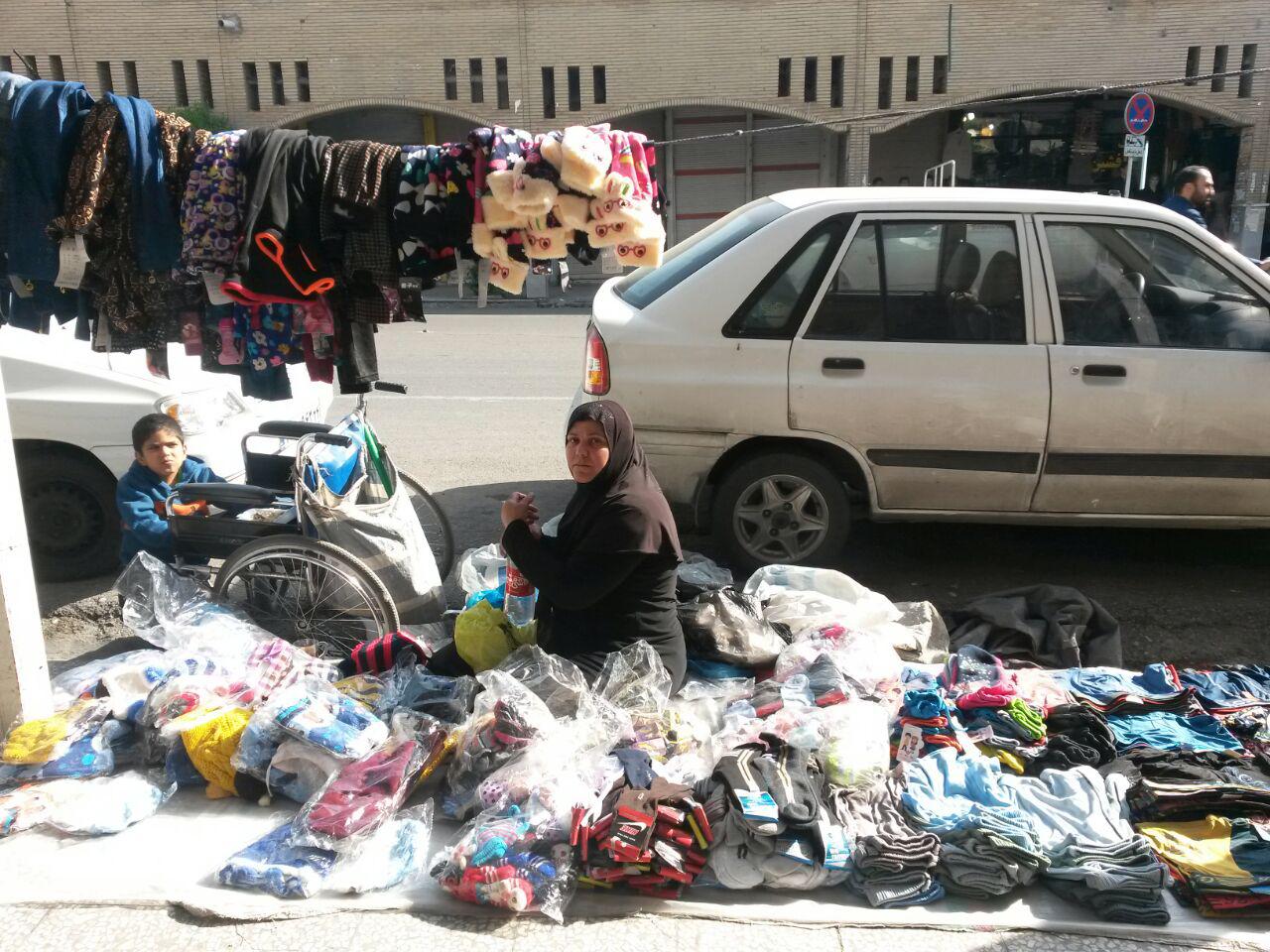 نجاته؛ زنی که همچون کوه ایستاده است/ عکس