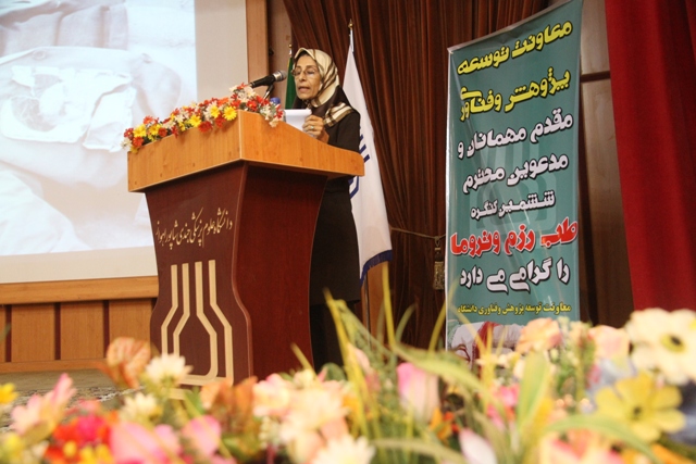 حضور پزشکان در دفاع مقدس تجلی ایثار است