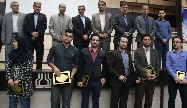 آیین تجلیل از اعضای پیشین شورای صنفی مرکزی دانشجویی دانشگاه علوم پزشکی اهواز و معارفه اعضای جدید برگزار شد