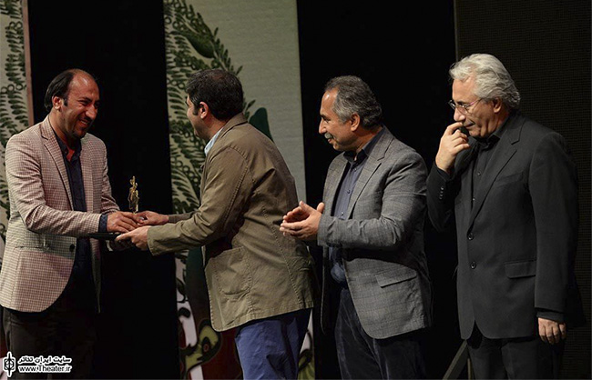 هنرمند بهبهانی در جشن اردیبهشت تئا‌تر ایران تجلیل شد