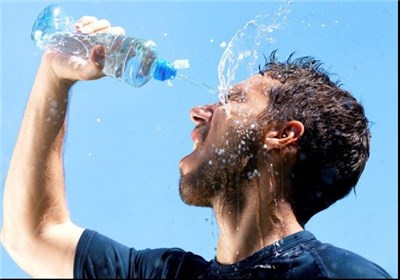 تغذیه شهروندان در ایام گرم و شرجی متناسب با شرایط خوزستان تغییر یابد