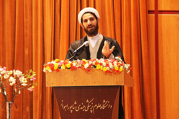 باید به سمتی برویم که پژوهش تبدیل به یک گفتمان رایج علمی در جامعه شود