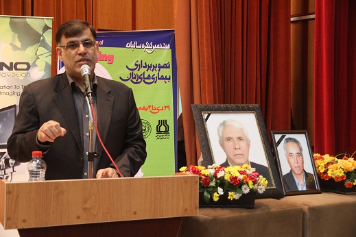 جامعه پزشکی جزو دومین گروه‌های مرجع در جامعه محسوب می‌شود