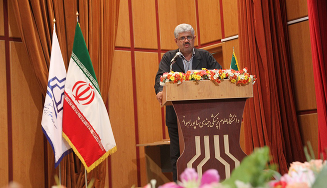 یکی از وظایف مهم ماماها ایجاد حلقه اتصال بین اعضای خانواده و سیستم بهداشتی است