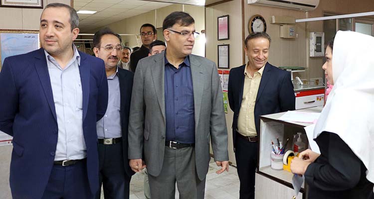 بازدید سرزده دکتر ایدنی از بیمارستانهای رازی و امام(ره) اهواز در آستانه دور دوم سفرهای نوروزی