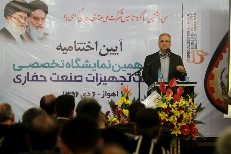 نبود زیرساخت ها در کیفیت برگزاری نمایشگاه های صنعت نفت و حفاری تاثیرگذار است