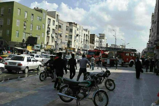 نجات چهار نفر در حادثه آتش سوزی پاساژ بهار در اهواز