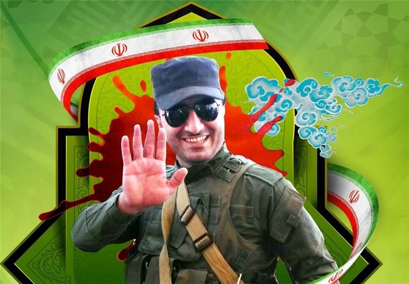 تجلیل خدام حرم رضوی از خانواده شهید علی منیعات