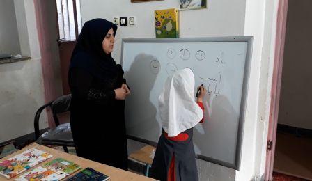 کار خیر معلم اهل لالی برای دانش‌آموز سرطانی