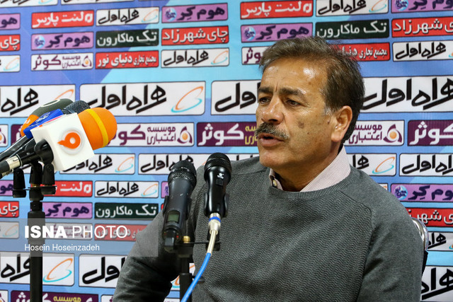 ابراهیم‌زاده: باور نمی‌کنم استقلال خوزستان و سپاهان در شرایط حذف هستند
