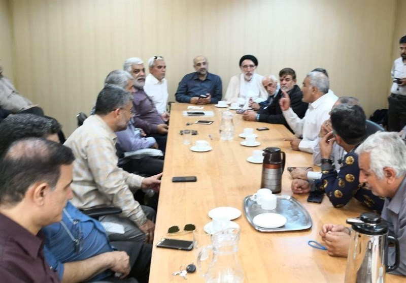 اعتراض جمعی از جانبازان و ایثارگران به عزل و نصب‌ها در آبادان