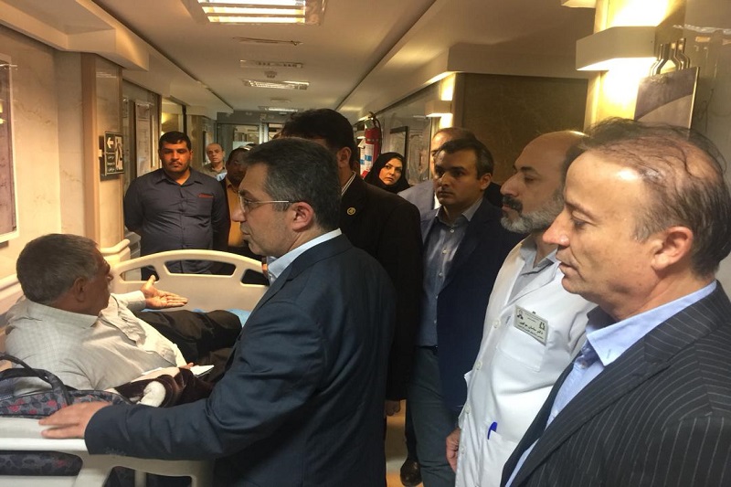 معاون وزیر بهداشت از 2 مرکز درمانی در اهواز دیدن کرد
