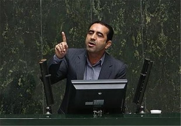 مسئولان بازنشسته خوزستان داوطلبانه کنار بروند