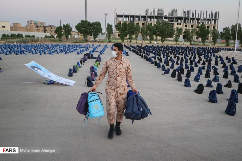 آغاز توزیع ۱۰ هزار بسته لوازم‌ التحریر ایرانی-اسلامی در مناطق کم‌برخوردار خوزستان