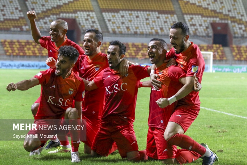 دیدار تیم های فوتبال فولاد خوزستان و مس رفسنجان