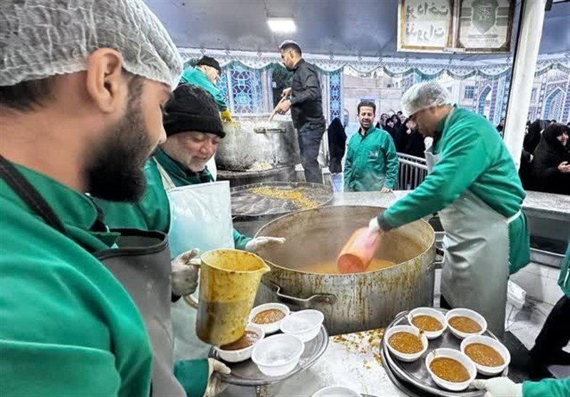 میهمان دزفولی‌ها در چایخانه بهشت رضا(ع)/ تصاویر