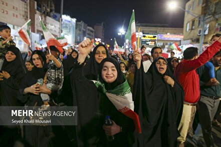 تجمع مردمی برای حمایت از عملیات «بشارت فتح» در اهواز