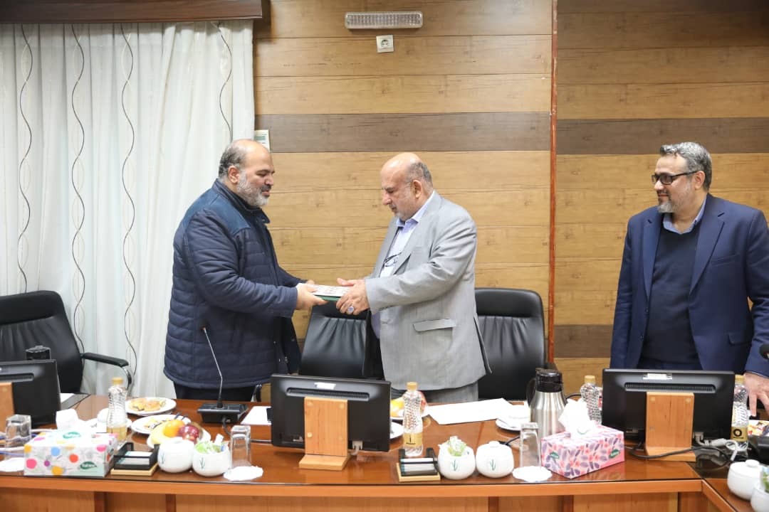 آیین تکریم و معارفه مدیرعامل شرکت توسعه نیشکر برگزار شد/ دکتر مقداد محمودی مدیرعامل جدید توسعه نیشکر شد آیین تکریم و معارفه مدیرعامل شرکت توسعه نیشکر برگزار شد/ دکتر مقداد محمودی مدیرعامل جدید توسعه نیشکر شد