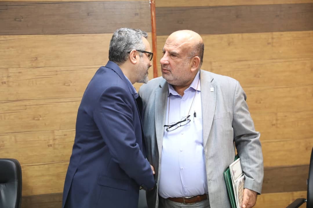 آیین تکریم و معارفه مدیرعامل شرکت توسعه نیشکر برگزار شد/ دکتر مقداد محمودی مدیرعامل جدید توسعه نیشکر شد آیین تکریم و معارفه مدیرعامل شرکت توسعه نیشکر برگزار شد/ دکتر مقداد محمودی مدیرعامل جدید توسعه نیشکر شد