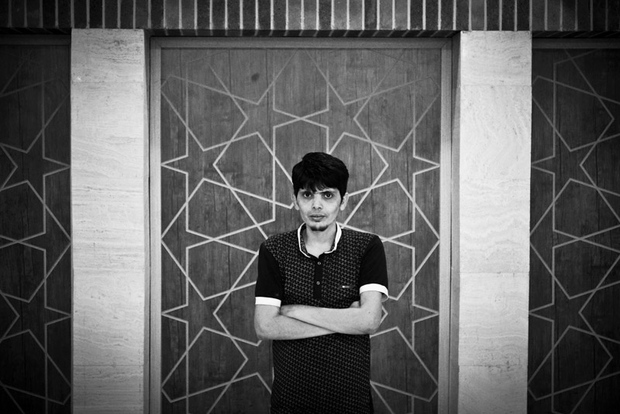 محمد منجزی: ما تالاسمی‌ها هیچ آینده شغلی نداریم، دست و بال ما بسته است. جایی مانند یک کمپ برای تالاسمی‌ها وجود ندارد و اگر هم کاری در این زمینه انجام می‌شود، خود بچه‌ها دارند انجام می‌دهند.
