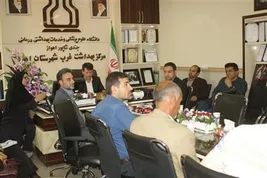 نشست رئیس مرکز بهداشت غرب اهواز با مدیران استخرها