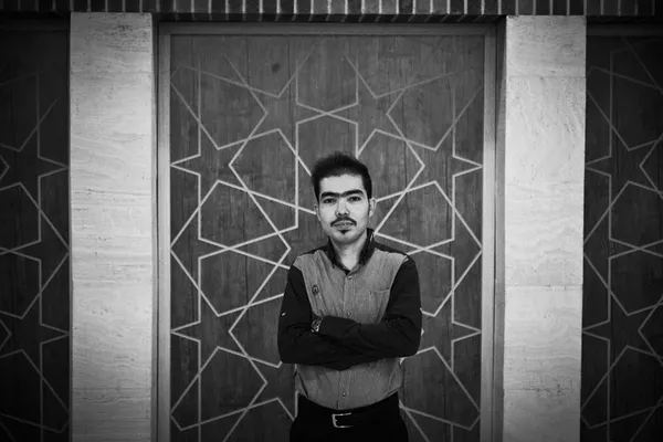عبدالرضا فرزادی: از مسئولان خواهش می&zwnj;کنم که یک کمی وضعیت بخش&zwnj;های بیمارستان&zwnj;ها را بهتر کنند، امکانات بیشتری بگذارند و سعی کنند اگر می&zwnj;شود درمانگاه یا بیمارستان خاصی برای بچه&zwnj;های تالاسمی ایجاد کنند تا ما بتوانیم درمان&zwnj;مان را تخصصی&zwnj;تر پیگیری کنیم.