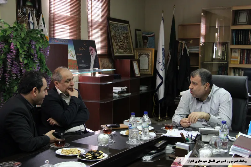شهردار اهواز: شهرداری اهواز همه توان خود را در راستای ارتقای علمی کارکنان به کار می گیرد