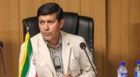 حویزاوی همانند شیرازی وارد سیاسی کاری شده بود