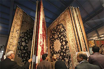 تحول و رونق صنعت فرش در گرو رفع تحریم‌ها است