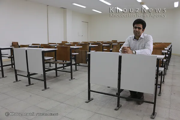 احسان نامجو، استادیار - 
اولین نیاز یک عضو هیئت علمی تامین نیازهایش است و حقوق و مزایا بر مبنای توانایی هر یک از همکاران در سطحی باشد تا اساتید مجبور به کار در مراکز و دانشگاه های خصوصی و غیر خصوصی نشوند. نکته بعدی این است که در قبال واردات محصولات مورد نیاز از کشورهای دیگر، تولیدات داخلی را افزایش داده و از این راه کارآفرینی را سبب شویم.