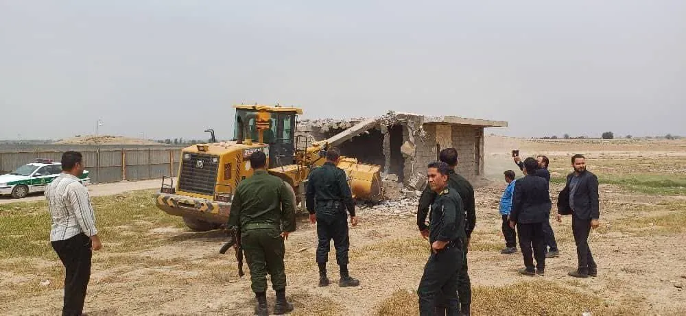 ساخت و ساز غیرمجاز در یک تپه تاریخی دزفول تخریب شد