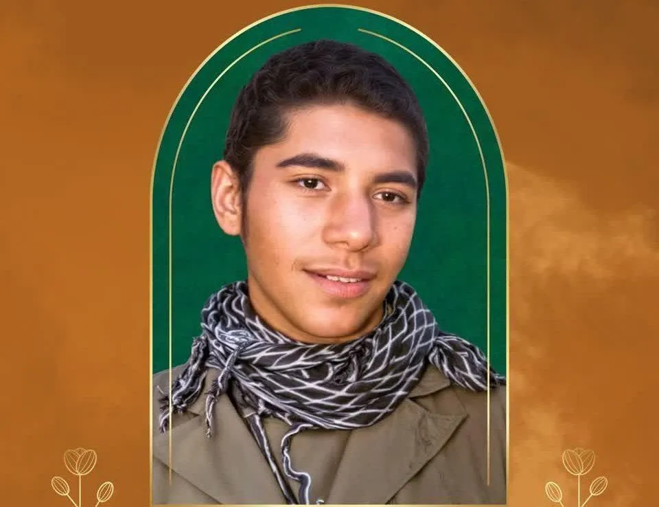 آیین وداع با شهید مسعود عزیزیان در دزفول برگزار شد
 