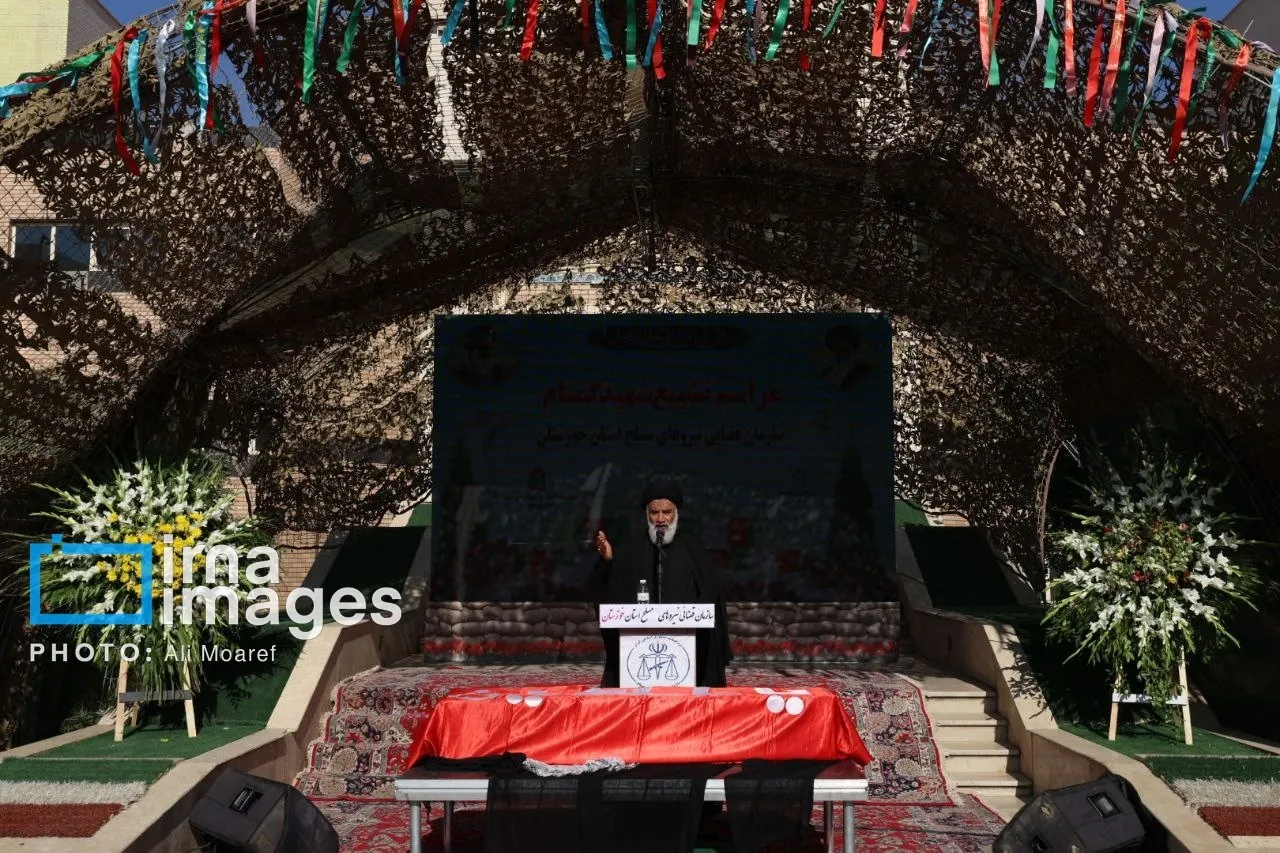 امام‌ جمعه اهواز: الگوگیری از حضرت فاطمه(س) و شهدا، رمز پیروزی امت اسلامی است
 