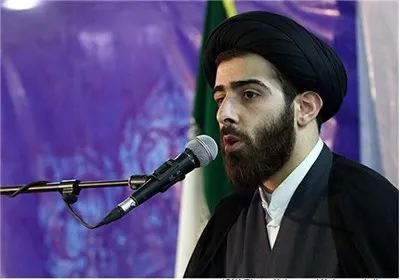 گفت‌وگو با سیدمحمدمهدی شفیعی: شعر یک سر و گردن بالاتر است