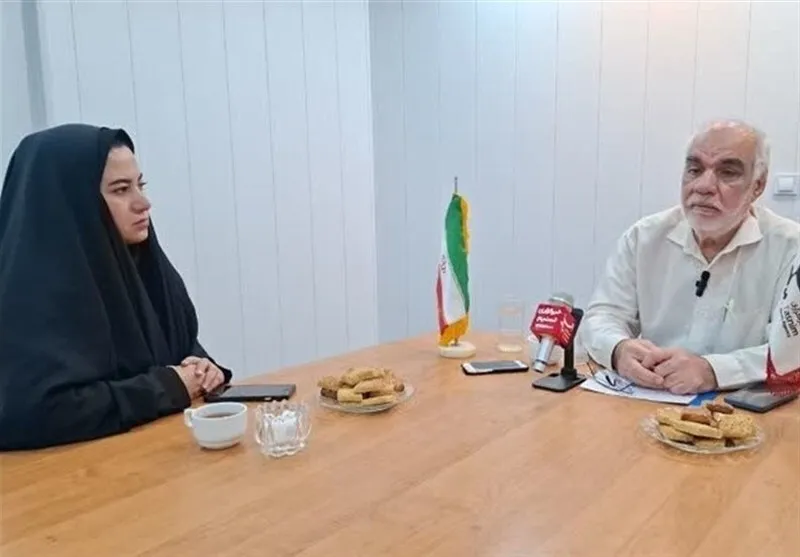 مردی که واژه‌ها را از دل خاکریزها بیرون کشید