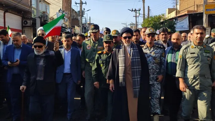 فرمانده پایگاه هوایی دزفول: نیروهای مسلح برای دفاع از کشور ایستاده‌اند