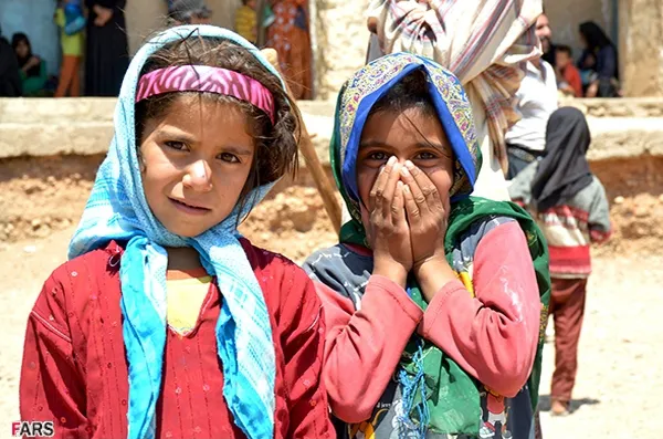  دختران دانش آموز روستای ممبین