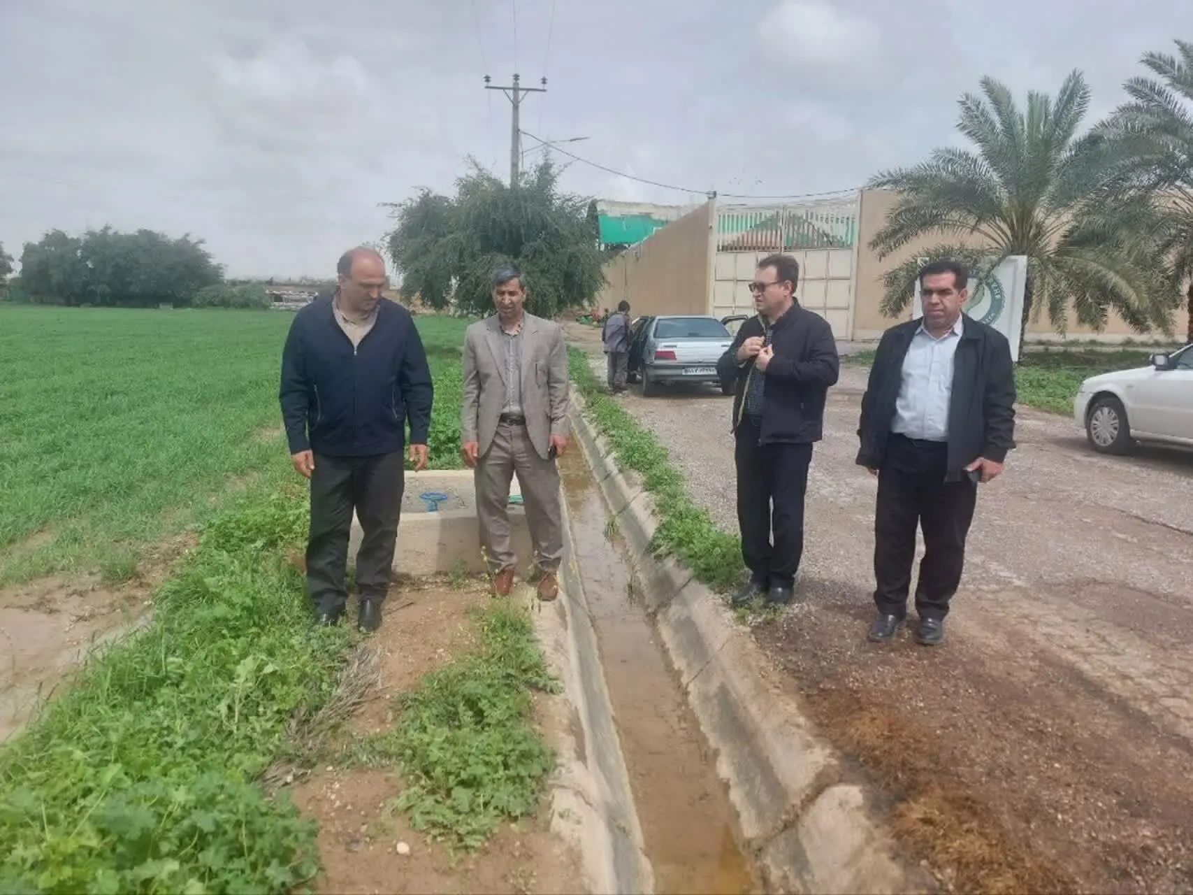 بازدید رئیس سازمان جهاد کشاورزی خوزستان از مناطق و مزارع سیل زده اندیمشک