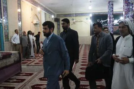 دیدارشبانه استاندار خوزستان با اهالی منطقه عین 2 اهواز