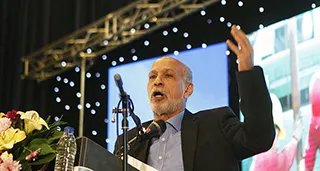 برخی مدیران کشور به توان داخلی اعتقاد ندارند