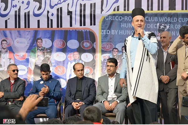  حضور مسؤولان در مراسم استقبال از تیم کشتی فرنگی سینا صنعت ایذه
