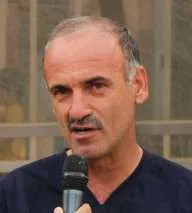 در يك تودوزي اتومبيل در كمپولو اهواز براي استقلال خوزستان تصميم می گيرند / تو به باقري نيا هم رحم نكردی