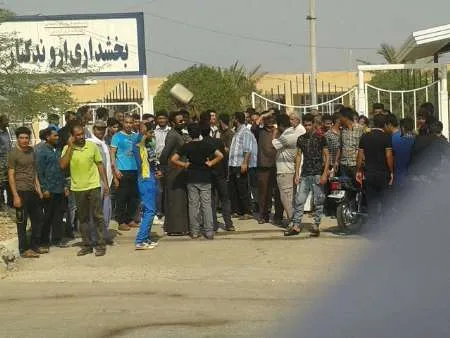 تجمع اروندکناری‌ها در اعتراض به قطع مکرر و طولانی‌مدت آب