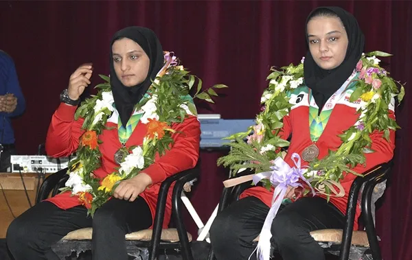 فاطمه کیان زادگان و زهرا سلحشور بانوان ووشو کار ایذه ای
