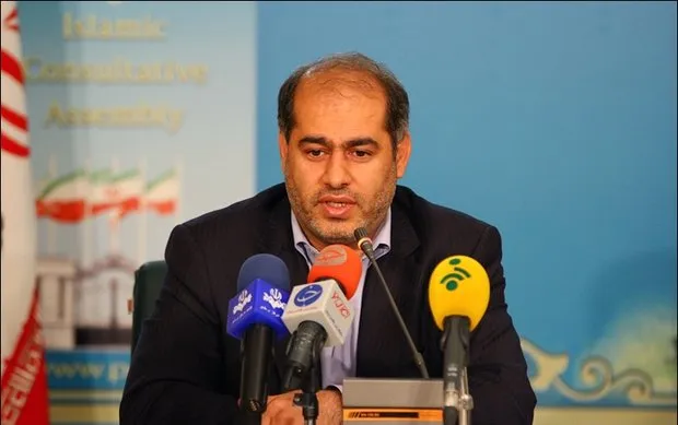 تبعيض بین حقوق بازنشستگان و مستمرى بگيران رفع خواهد شد
