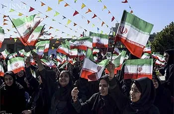 «زنگ انقلاب» در مدارس خوزستان طنین‌انداز شد